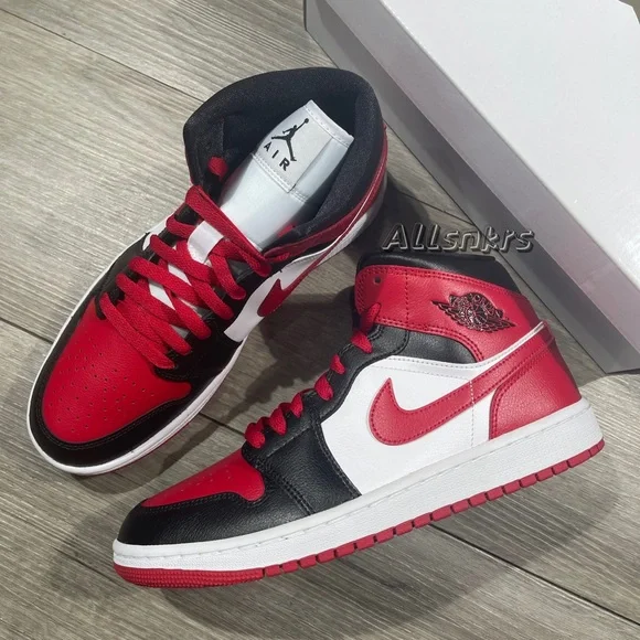 Air Jordan 1 Mid Women’s Red Black White